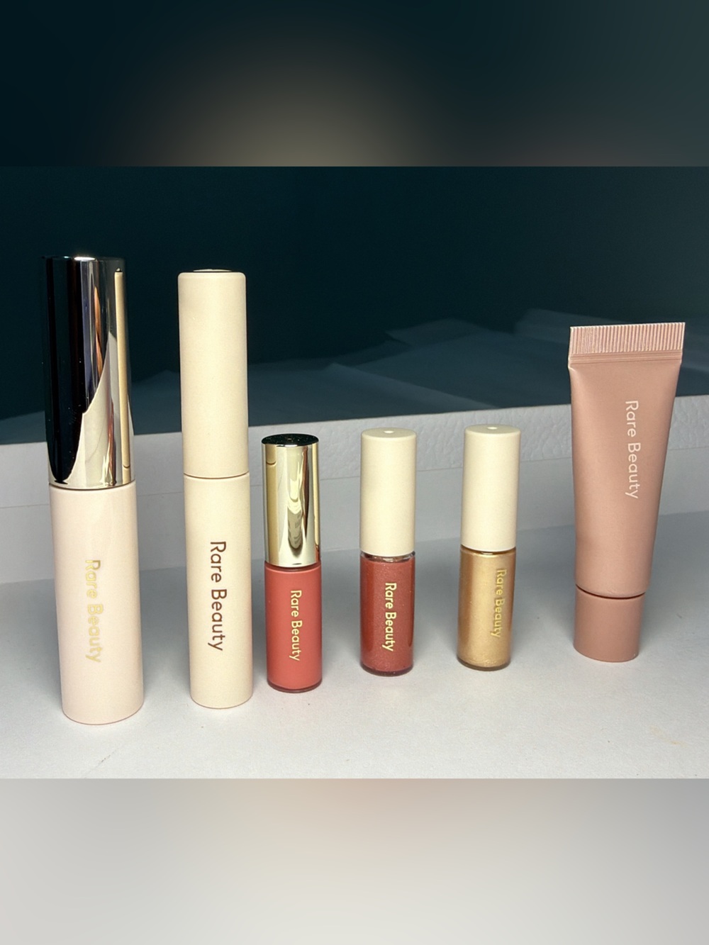 New,unused & authentic Rare Beauty Lip & Face Set/ Mini Size